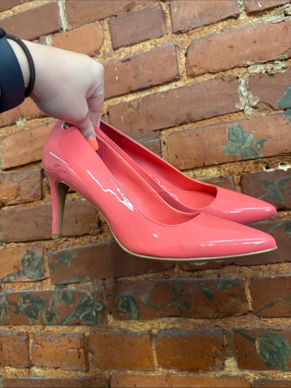 Calvin Klein Womens Pumps Coral Orange Pink Heels Size 6